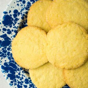 plate of round sugar cookies.