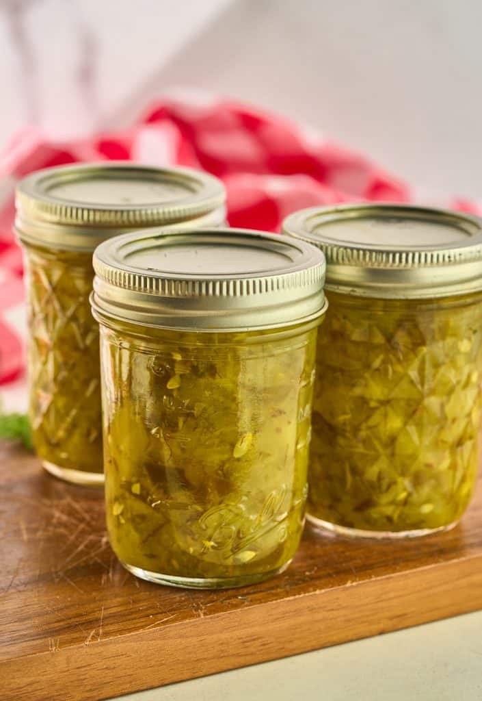 jars of dill relish