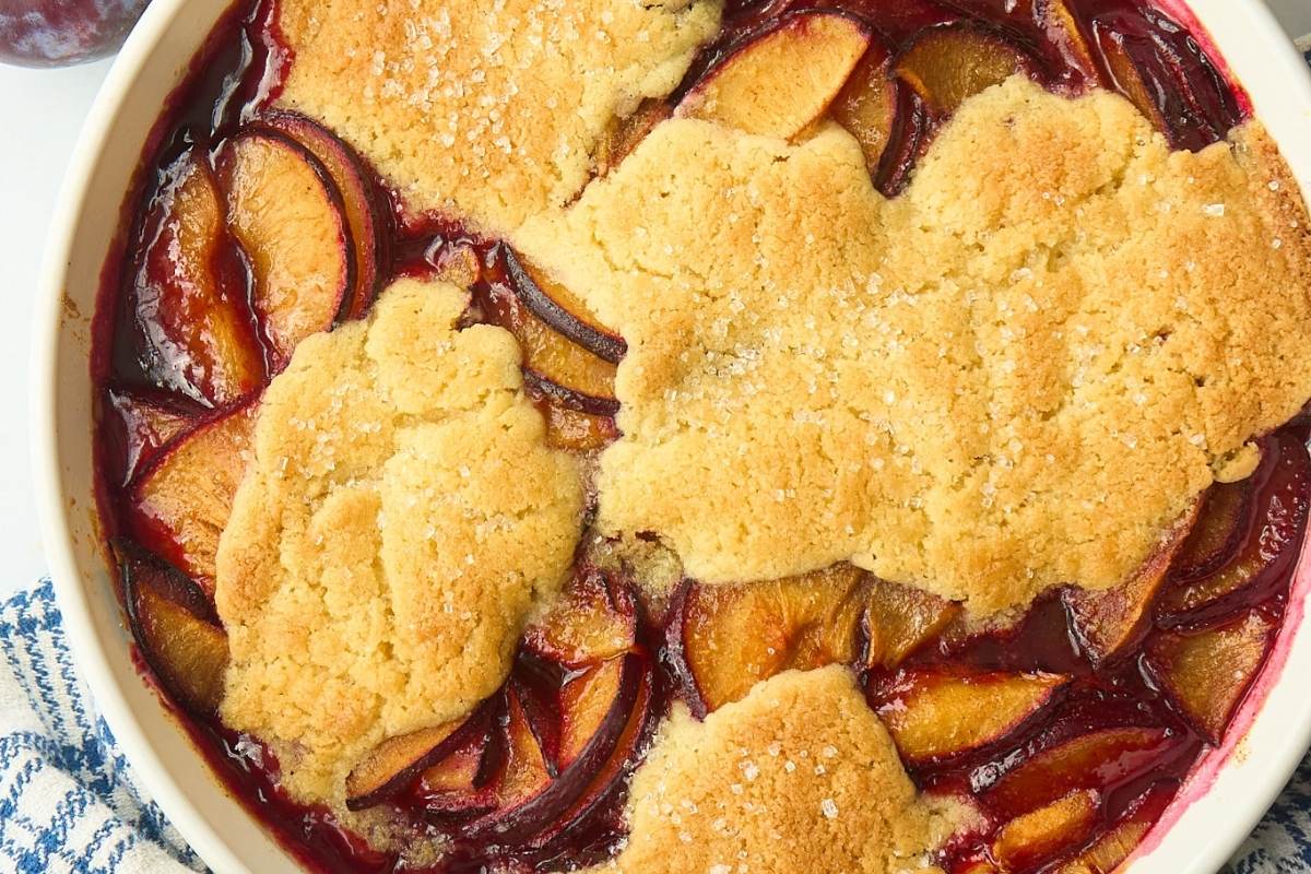 finished cobbler in dish.