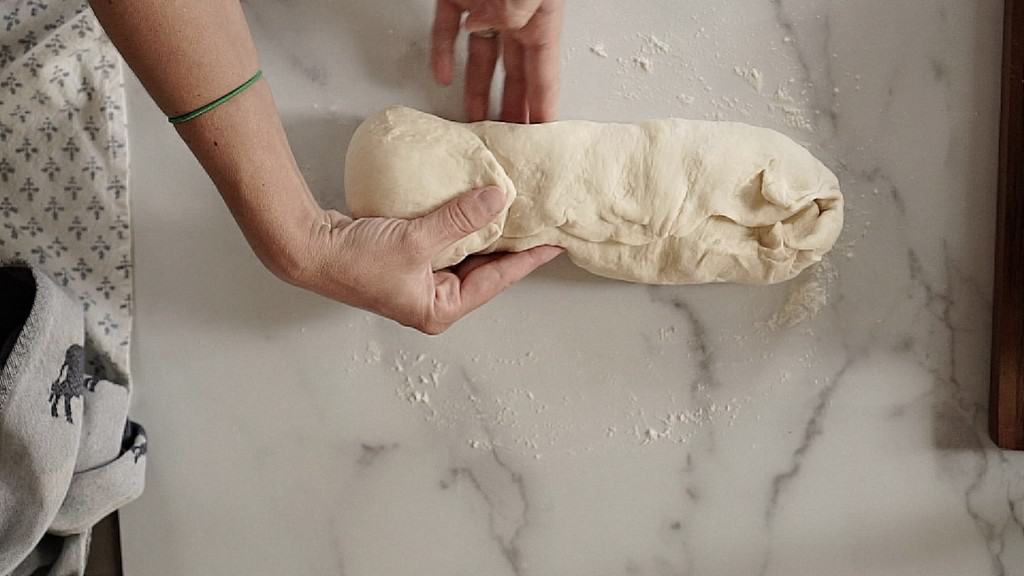 pinch seams of sandwich loaf