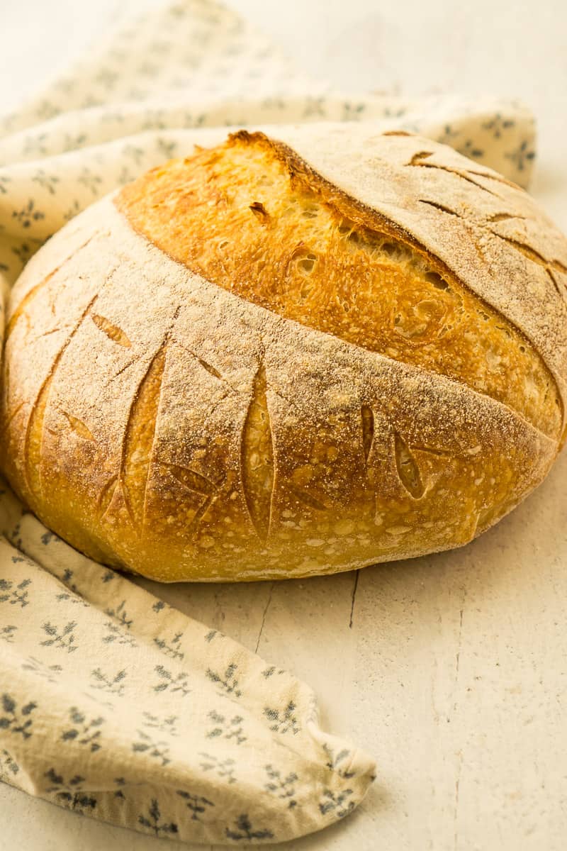 https://heartscontentfarmhouse.com/wp-content/uploads/2019/12/artisansourdoughbreadupdated-1.jpg