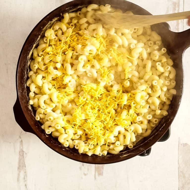 Cast Iron Skillet Mac and Cheese Heart's Content Farmhouse