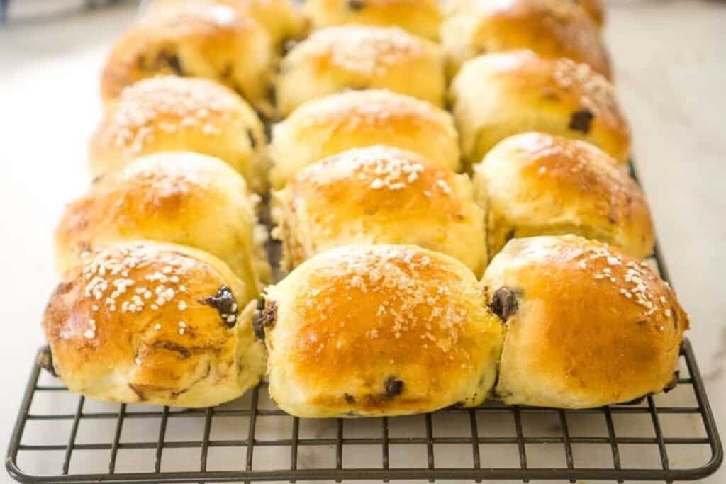 Easy Chocolate Chip Brioche Recipe A StepbyStep Guide for Beginners