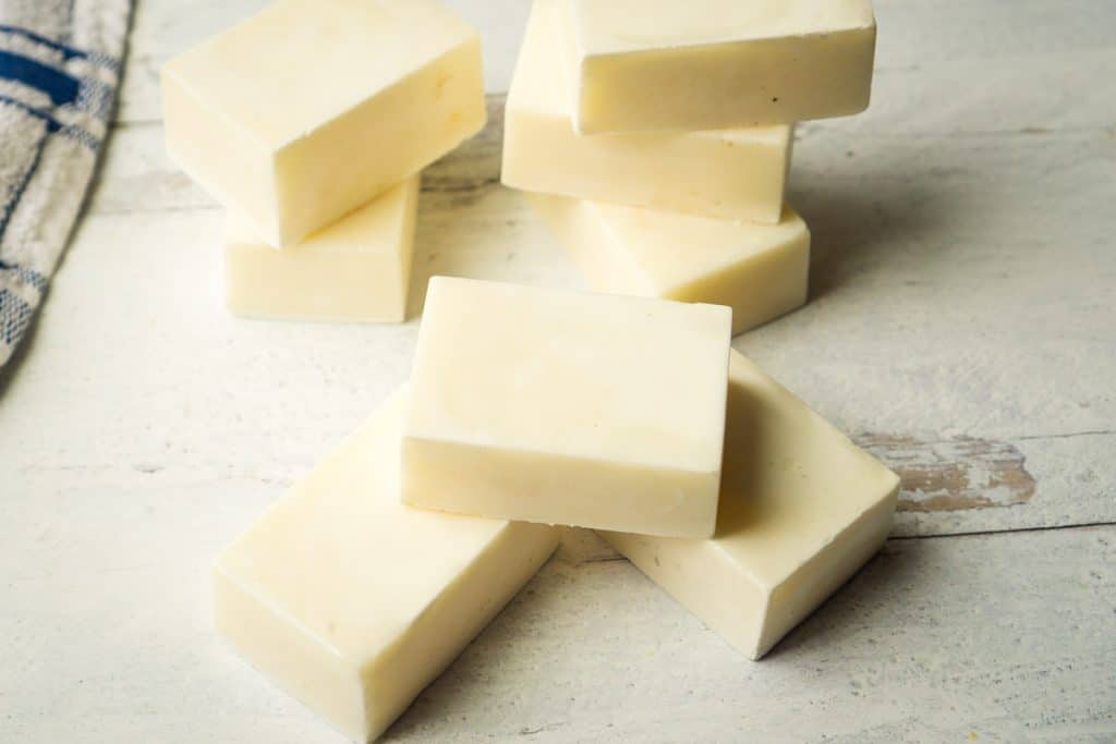 Why Should You Make Your Own Soap? : Hearts Content Farmhouse