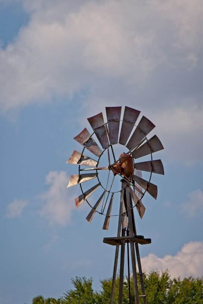 metal windmill