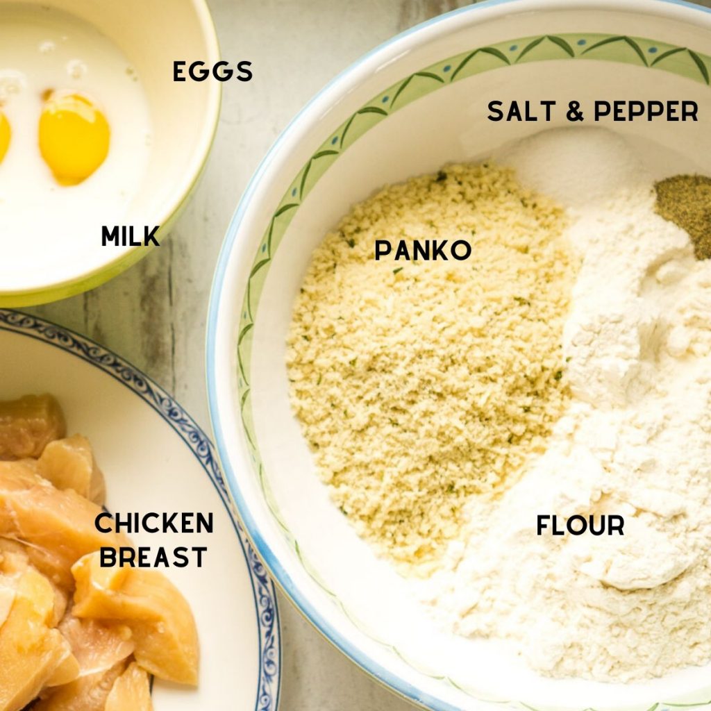 ingredientes para as mamas de frango fritas profundas