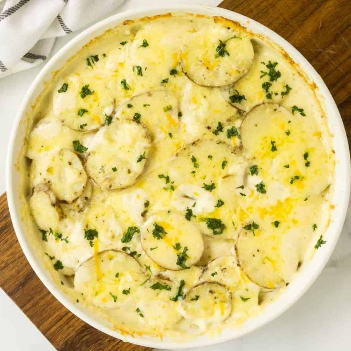 Easy White Cheddar Scalloped Potatoes, Step by Step