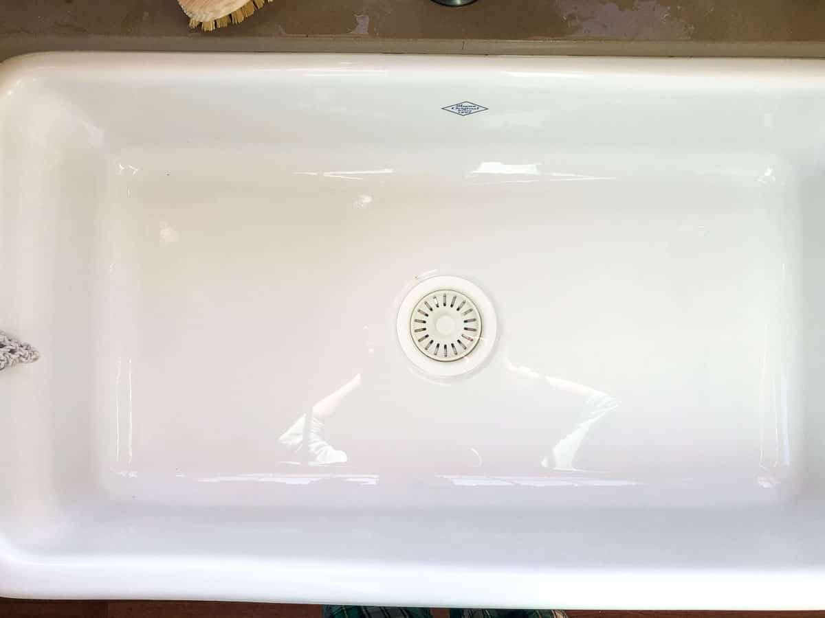 Cleaning our Farmhouse Sink — I'm a Work in Progress