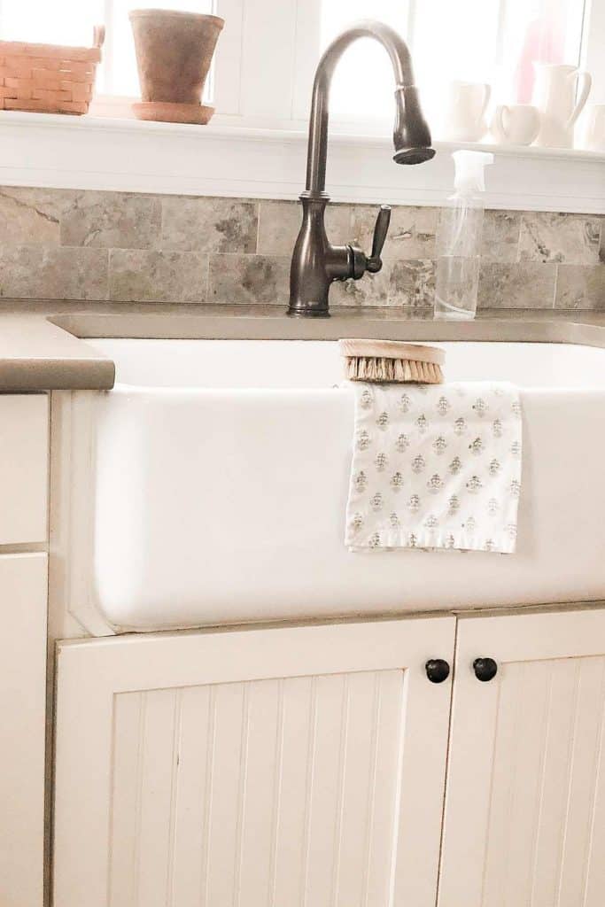 How to Clean a White Cast-Iron Sink