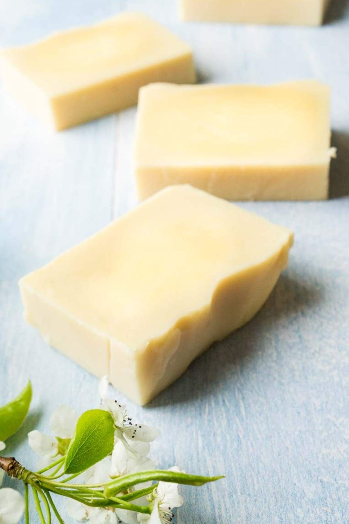 Homemade Goat Milk Soap Recipe for Glowing Skin