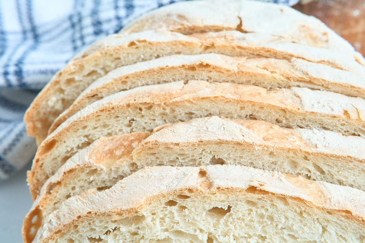 finished sliced no knead loaf.