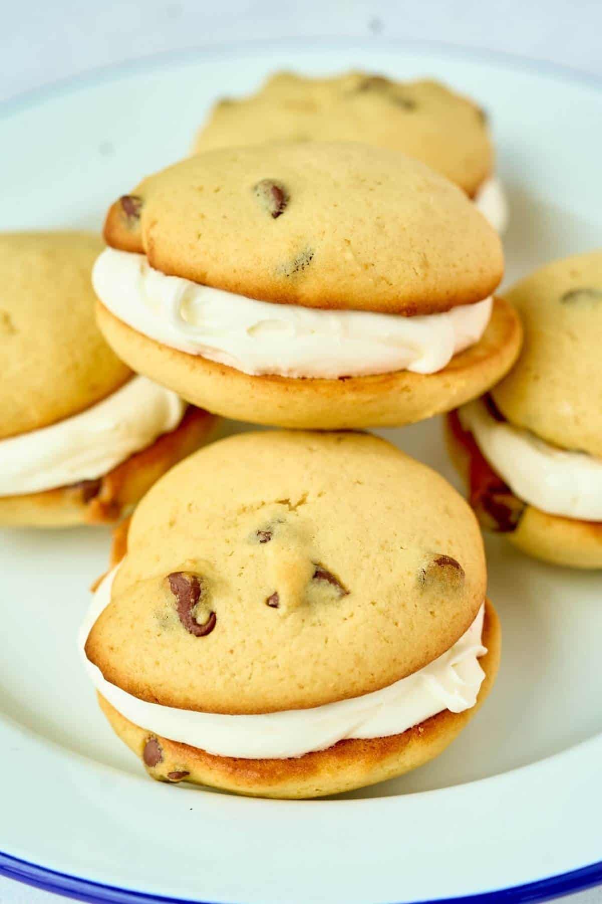 Old-Fashioned Whoopie Pies Recipe: How to Make It