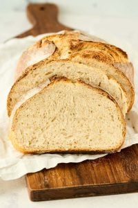 sliced loaf of stand mixer sourdouggh