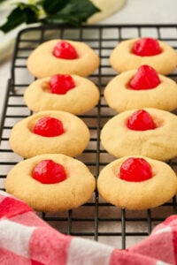 finished cookies on cooling rack.