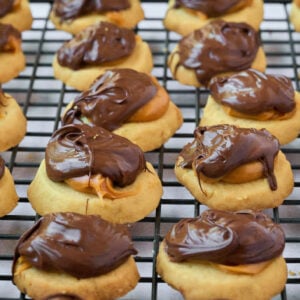 finished cookies on rack