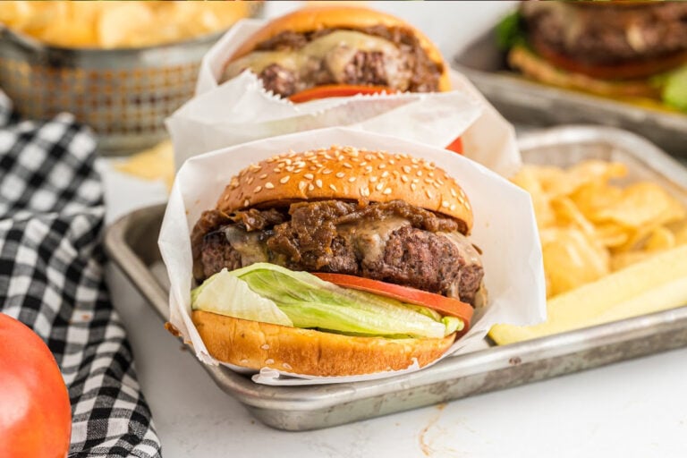 How to Make Cast Iron Skillet Burgers (Delicious + Juicy + Perfectly Seasoned)