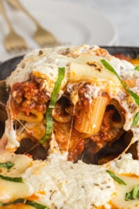 scoop of finished rigatoni al forno.