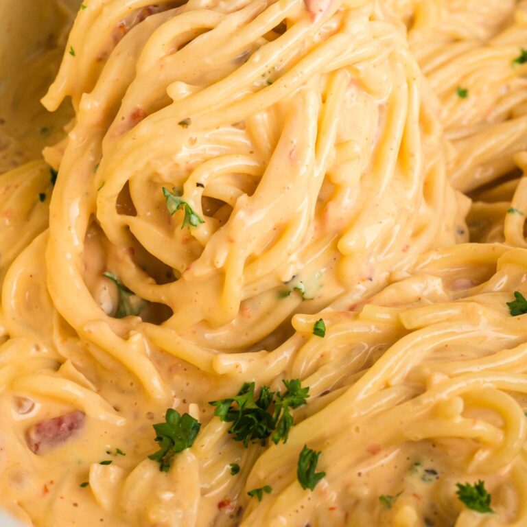 Slow Cooker Chicken Spaghetti {Super Easy Recipe}