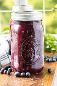 quart sized can of blueberry pie filling,