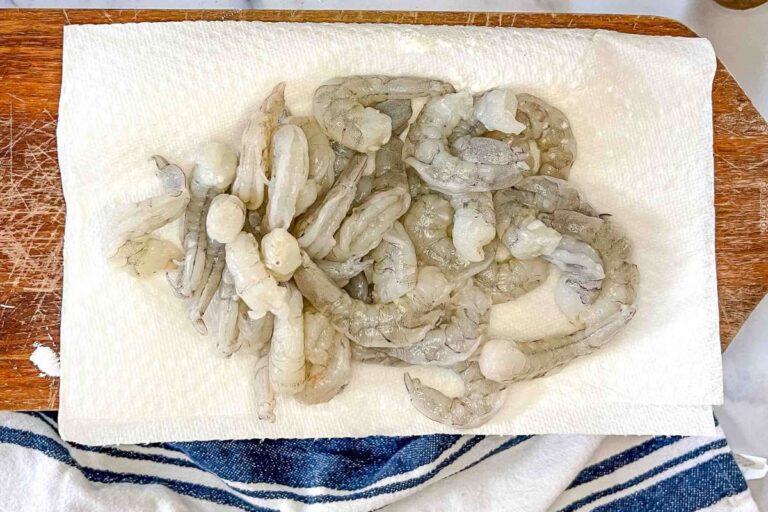 raw shrimp on paper towel.