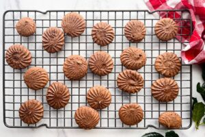 finished cookies on wire cooling rack.