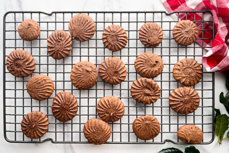 finished cookies on wire cooling rack.