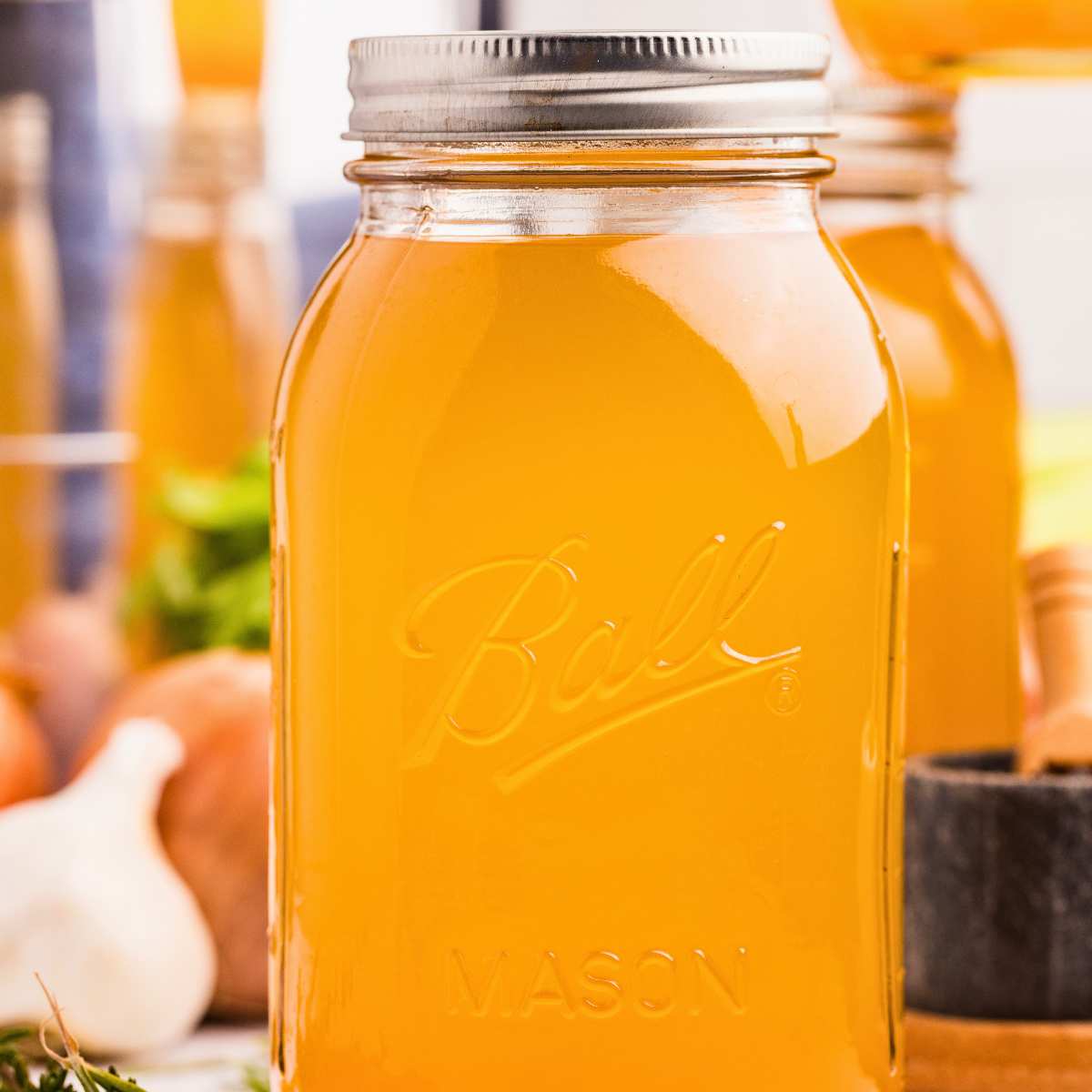 canned jar of vegetable stock.
