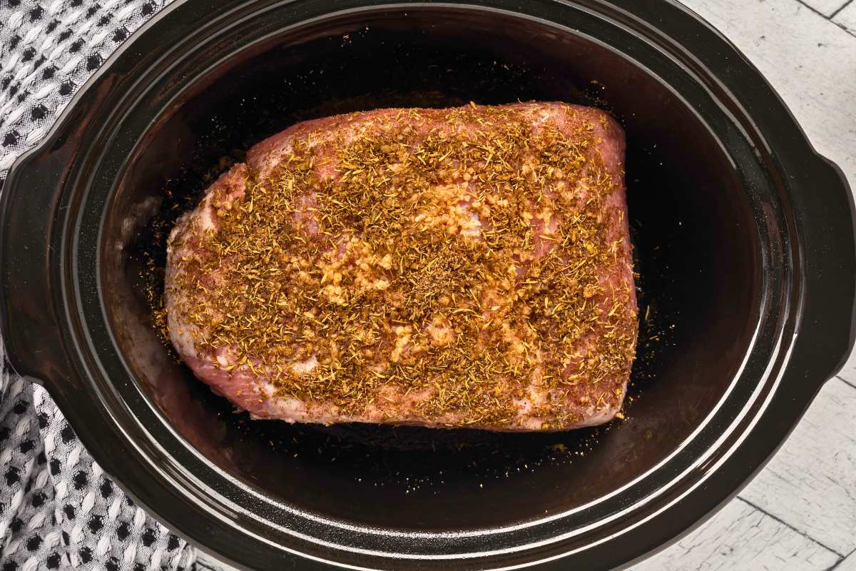 seasonings added to pork roast.