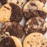 close up pf round marble cookies.