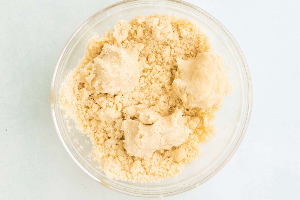 shortbread dough before adding peppermint.